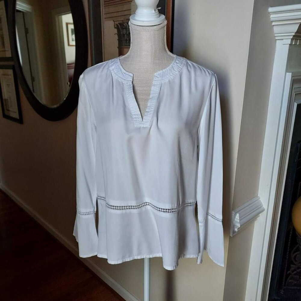 BEAUTIFUL LACED BLOUSE